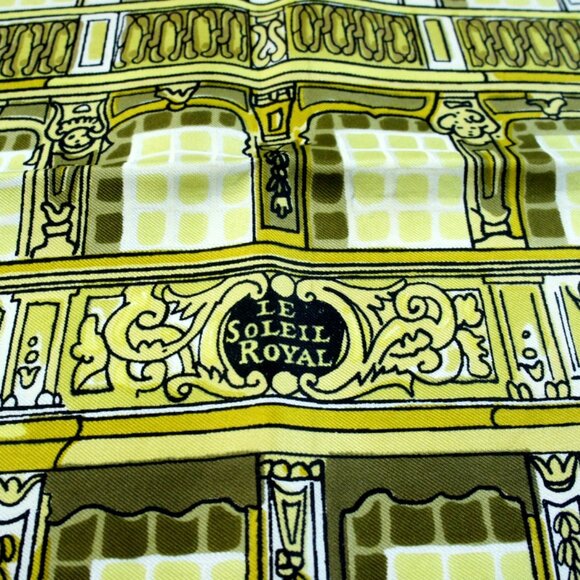 Authentic Vintage Hermes Le Soleil Royal 100% Silk Scarf, Carre 90 - Picture 7 of 14